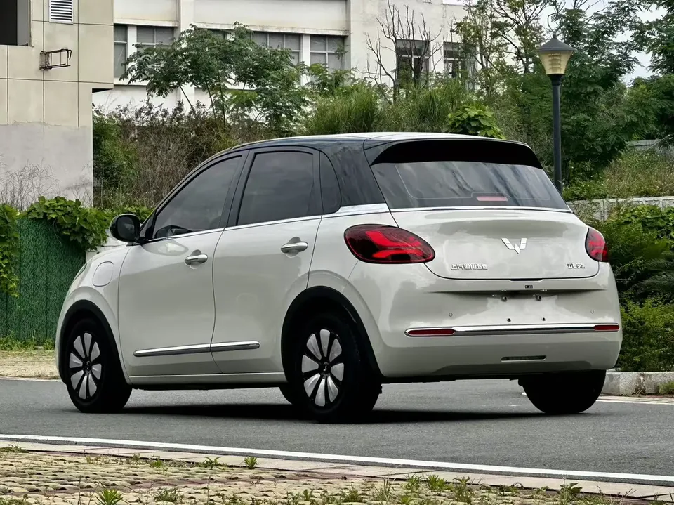 Wuling Bingo Bingo 2023 410KM Lingxi Premium Edition 2024 — thumbnail 2