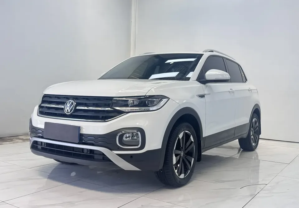 Volkswagen Explore the shadows 1.5L Automatic Joy-Link Edition 2022 — фото 1, купить с доставкой в Москву