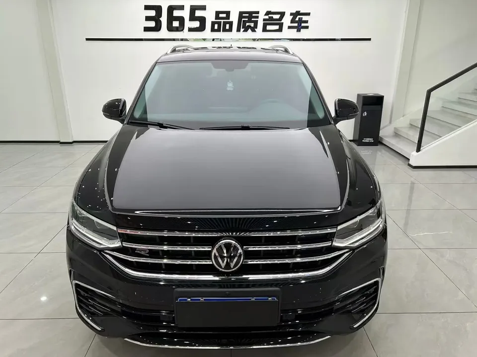 Volkswagen Tiguan L Tiguan L 2024 330TSI 2WD R-Line Enjoy Edition 2024 — миниатюра 4