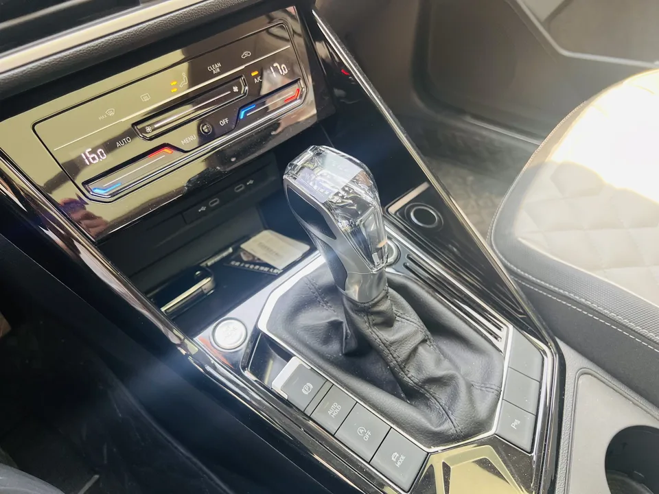 Volkswagen Tayron 300TSI 2WD Luxury Plus Advanced Edition 2023 — миниатюра 4