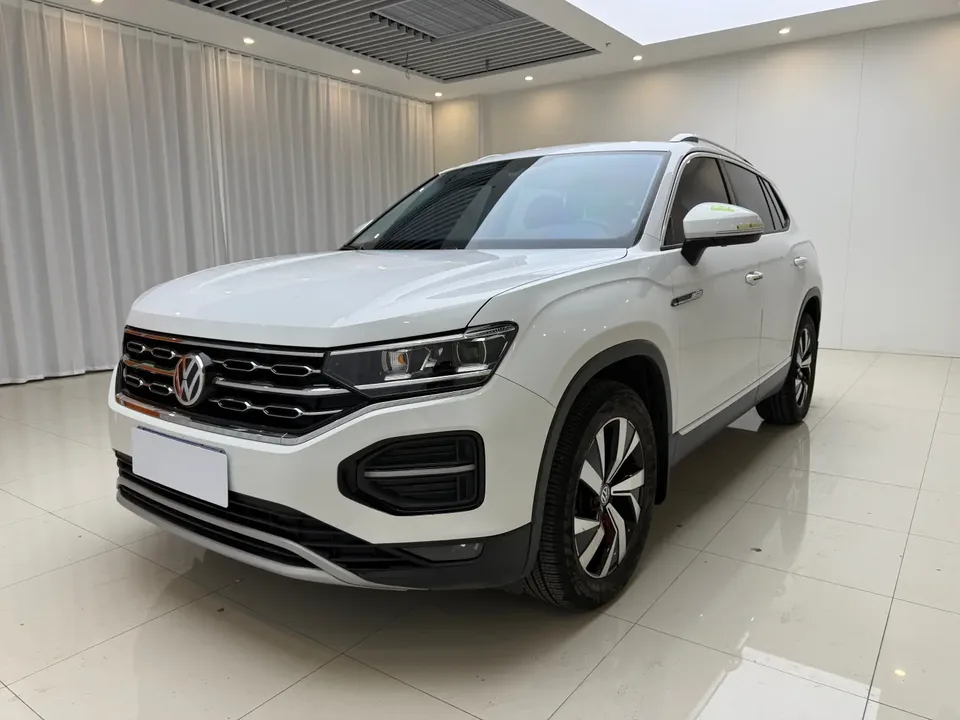 Volkswagen Tayron Tayron 2022 Tanyue 2022 280TSI 2WD Luxury Smart Edition 2022 — photo 1, buy with delivery to Moscow