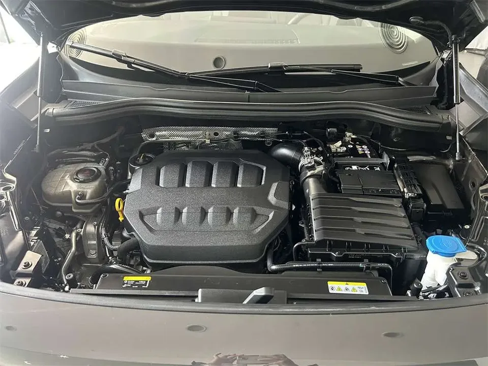 Volkswagen Tayron Tanyue L 330TSI 2WD Elite 2025 — миниатюра 5