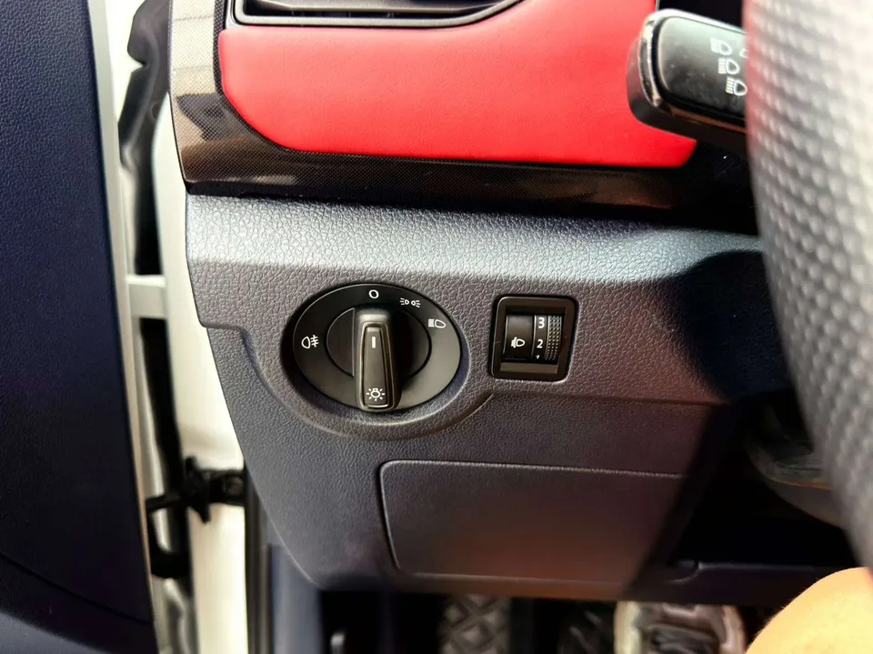 Volkswagen Tharu Tuyue 2025 New 1.5L Ruijin Edition 2024 — миниатюра 4
