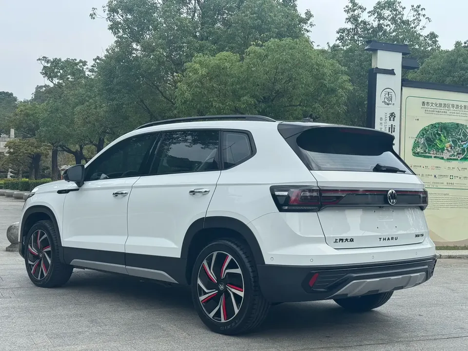 Volkswagen Tharu 300TSI 2WD Moon Edition 2024 — миниатюра 2