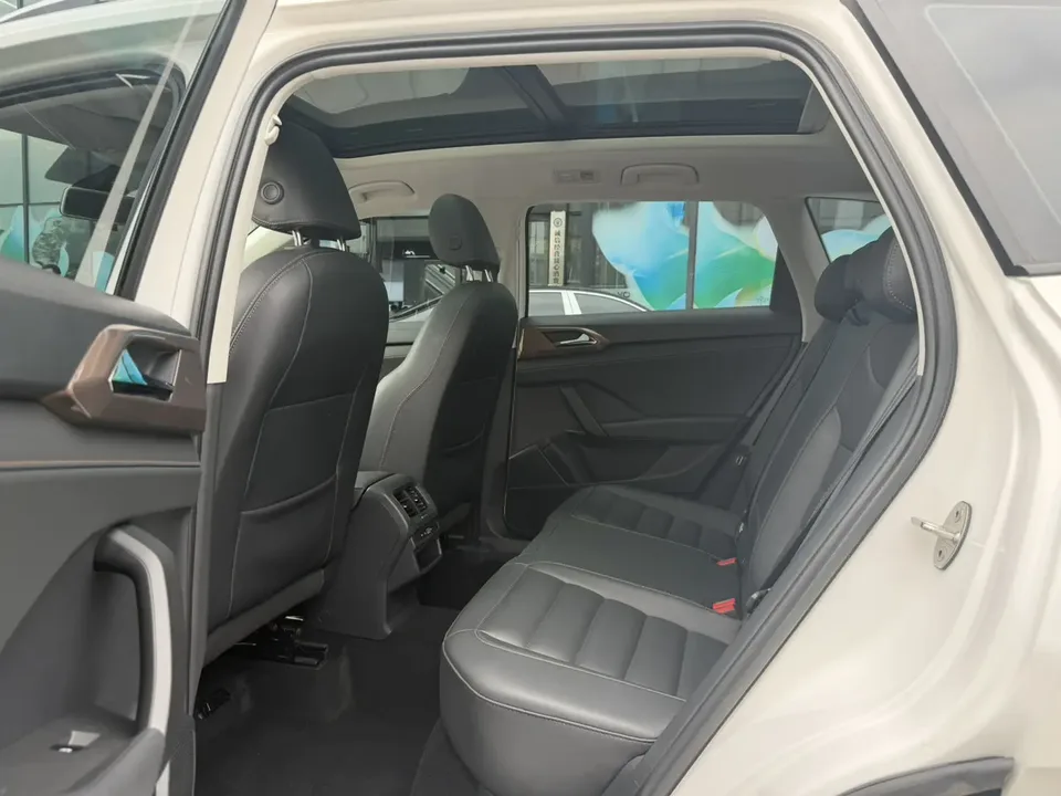 Volkswagen Tharu Tharu 2021 2021 Tuyue 280TSI 2WD Comfort Edition 2022 — thumbnail 5