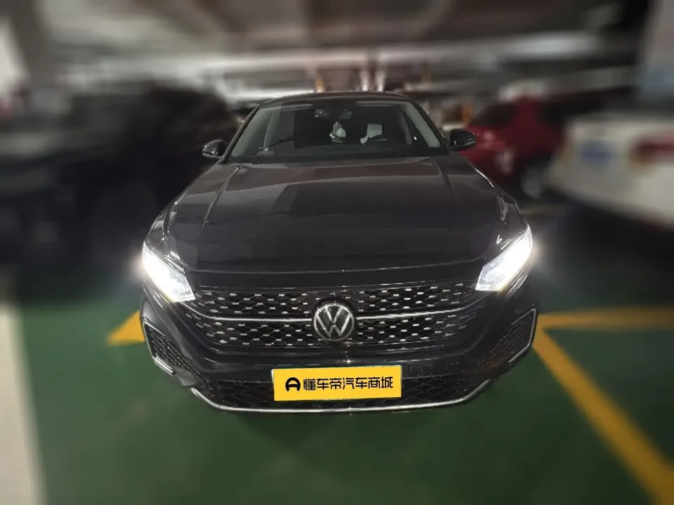 Volkswagen Passat Passat 2025 Outstanding Model 330TSI Starry Sky Elite Edition 2024 — миниатюра 2