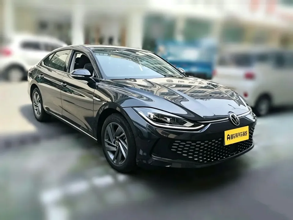 Volkswagen Lamando 2024 Lingdu Lingdu L 280TSI DSG Hot Edition 2023 — миниатюра 3