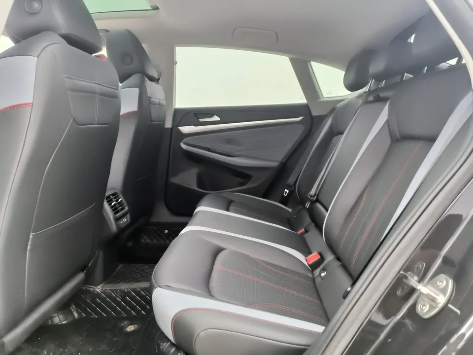 Volkswagen Lamando Lingdu Lingdu L 280TSI DSG Hot Edition 2023 — миниатюра 3