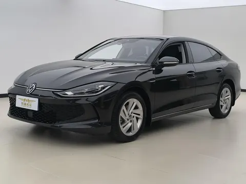 Volkswagen Lamando 2023 купить в Москве