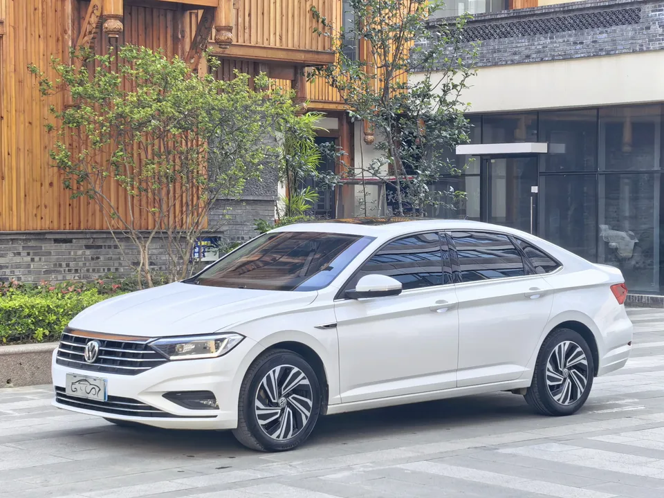 Volkswagen Sagitar 2022