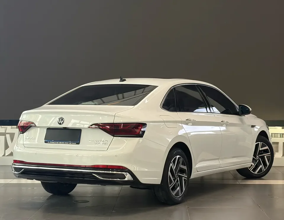 Volkswagen Sagitar 2023 Sagitar 300TSI DSG Beyond Edition 2023 — миниатюра 2