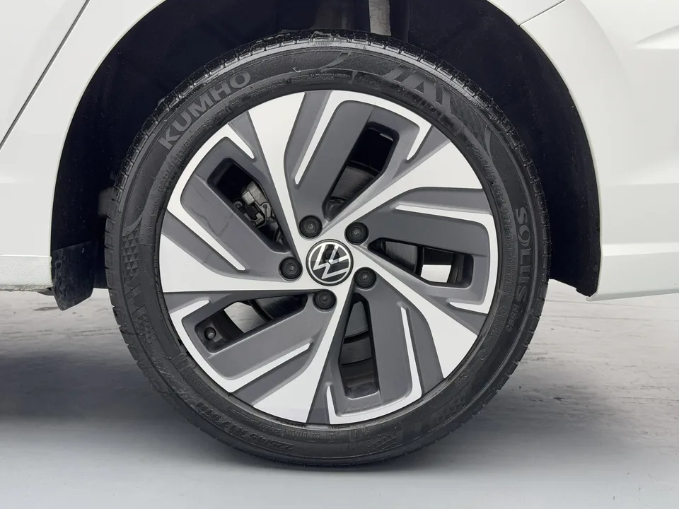 Volkswagen Bora Bora 2023 200TSI DSG Joy Travel PRO Edition 2024 — thumbnail 5