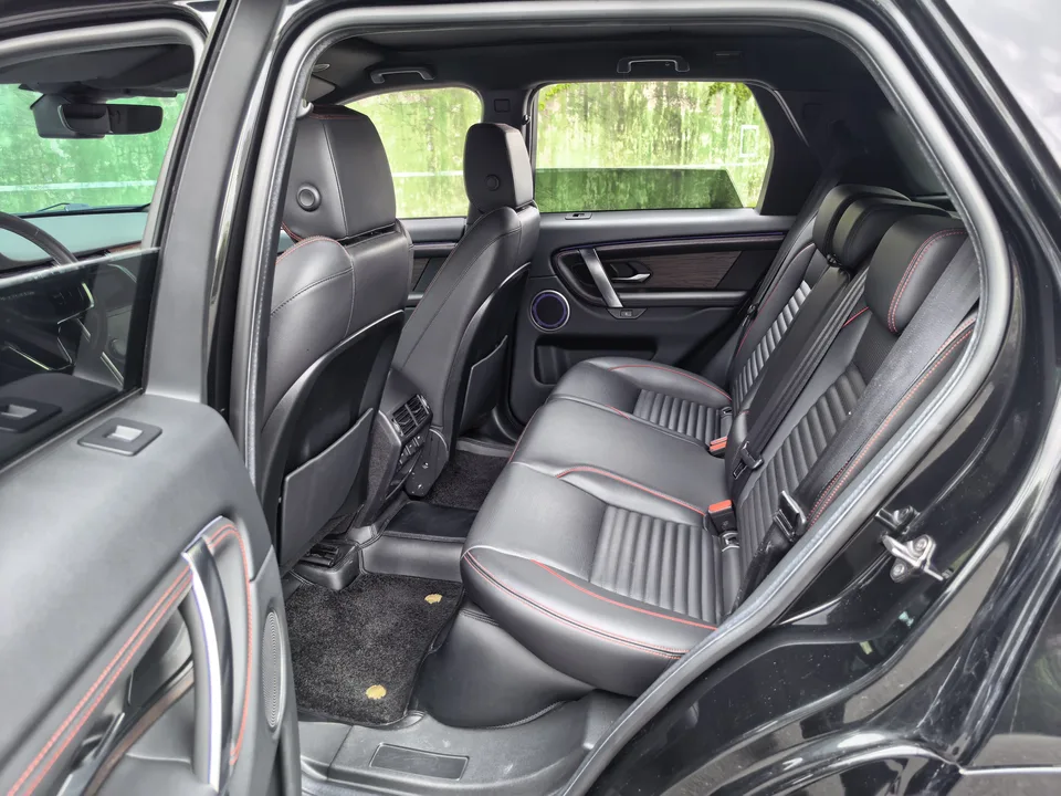 Land Rover Discover Sports Discovery Sport 2022 249PS R-Dynamic S Performance Edition 5 Seaters 2022 — миниатюра 5