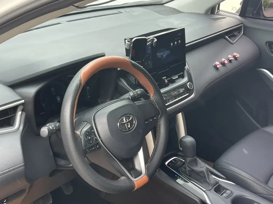Toyota Frontlander 2.0L CVT Elite Edition 2024 — миниатюра 3