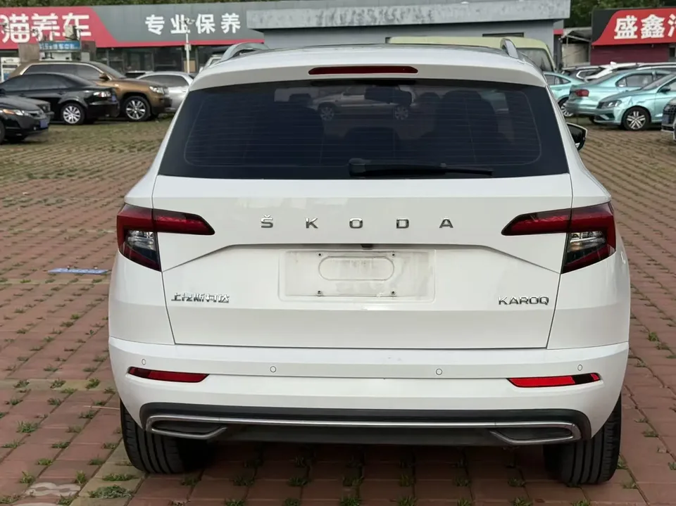 Skoda Karoq Korok 2022 TSI280 Luxury Edition 2022 — thumbnail 2