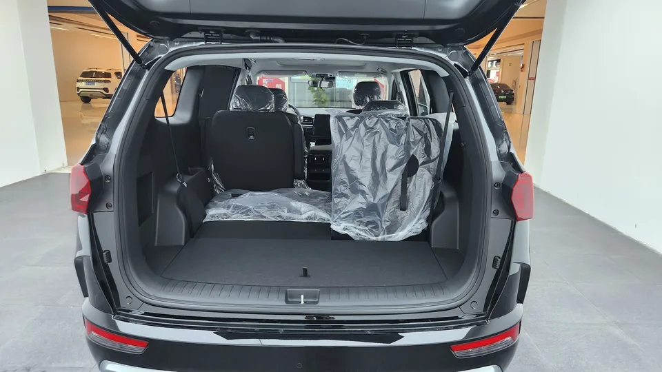 Hyundai Kustu 270TGDi LUX Premium Edition 2026 — миниатюра 3