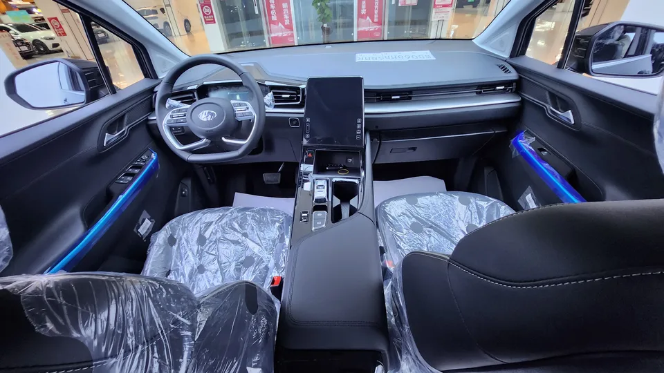 Hyundai Kustu 270TGDi LUX Premium Edition 2026 — миниатюра 5