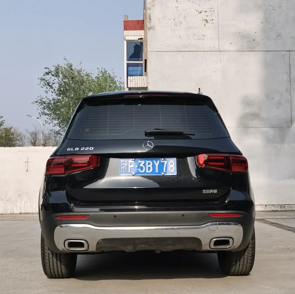 Mercedes-Benz GLB-Class Mercedes-Benz GLB 2024 GLB 220 Dynamic 2023 — thumbnail 2