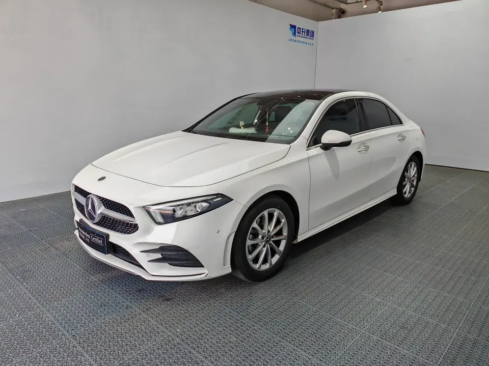 Mercedes-Benz Mercedes Benz A Class 2022