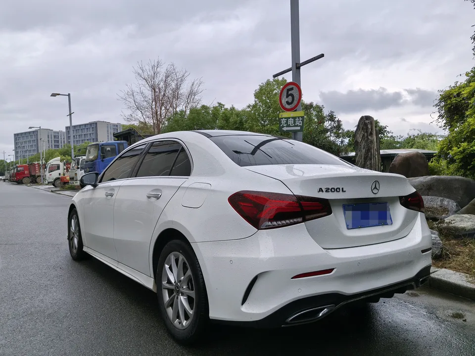 Mercedes-Benz Mercedes Benz A Class Mercedes-Benz A-Class 2022 A 200 L sports sedan dynamic version 2022 — миниатюра 2