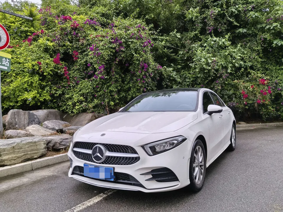 Mercedes-Benz Mercedes Benz A Class 2022