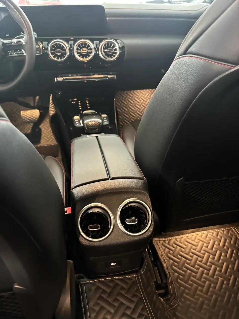 Mercedes-Benz Mercedes Benz A Class Mercedes-Benz A-Class 2023 A 200 L Sports Sedan Fashion Edition 2023 — миниатюра 3