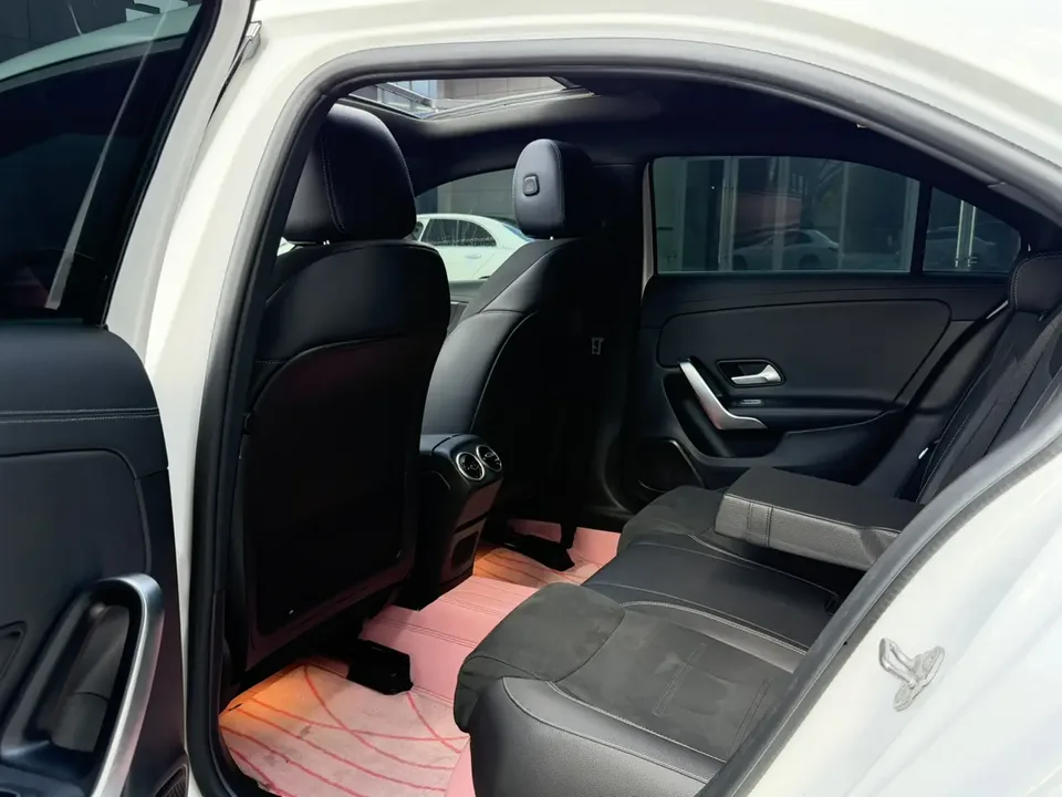 Mercedes-Benz Mercedes Benz A Class Mercedes-Benz A-Class 2023 A 200 L Sports Sedan Fashion Edition 2023 — миниатюра 3