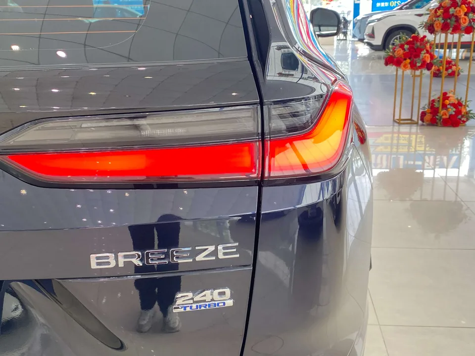 Honda Breeze Haoying 2023 240TURBO CVT 2WD Elite Edition 2023 — миниатюра 2