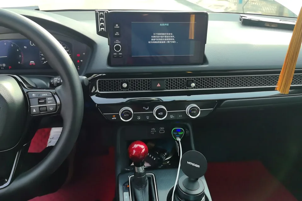 Honda Integra 240TURBO CVT Leading Edition 2023 — миниатюра 3