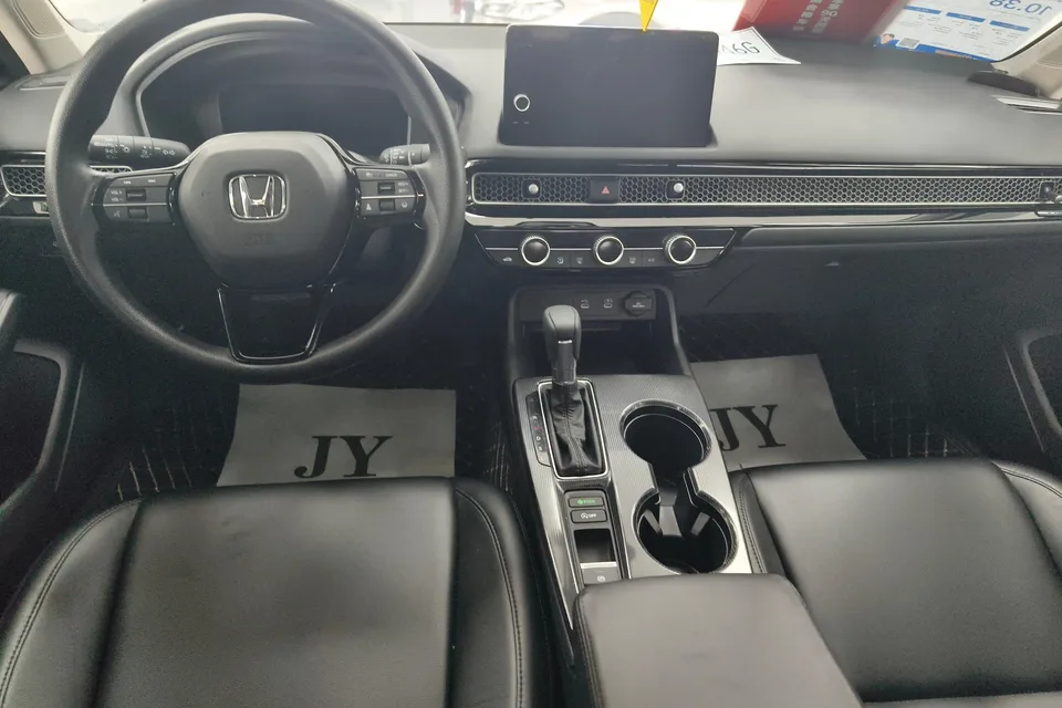 Honda CIVIC 240TURBO CVT Zhiqu Plus 2025 — миниатюра 4