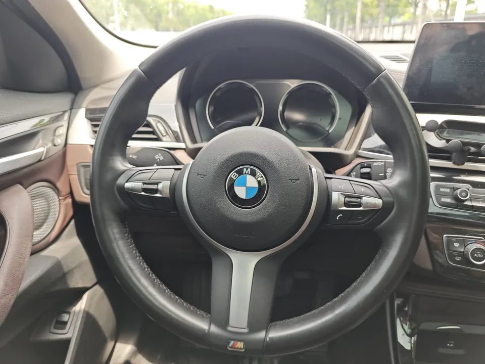 BMW X2 sDrive25i Edge Edition 2022 — миниатюра 4