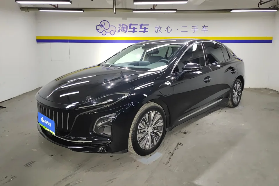 Hongqi E-QM5 2023