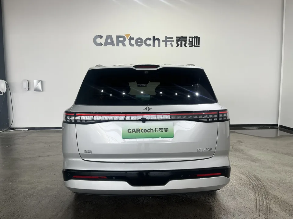 Dongfeng Yipai 008 210Max Extended Range 6-seater 2024 — миниатюра 2