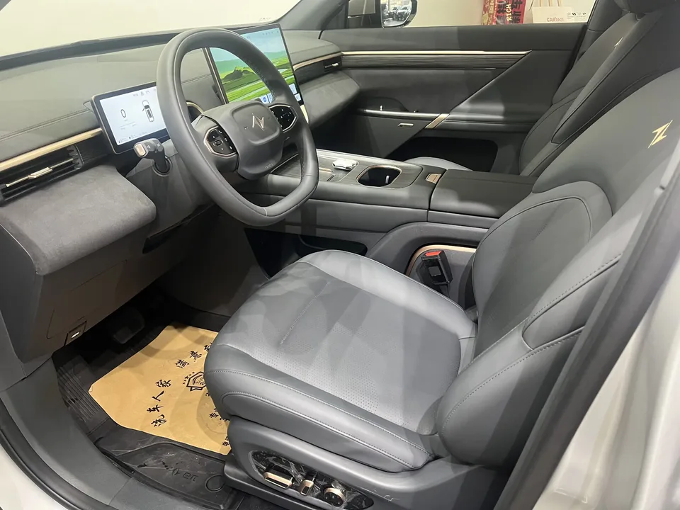 Dongfeng Yipai 008 210Max Extended Range 6-seater 2024 — миниатюра 3
