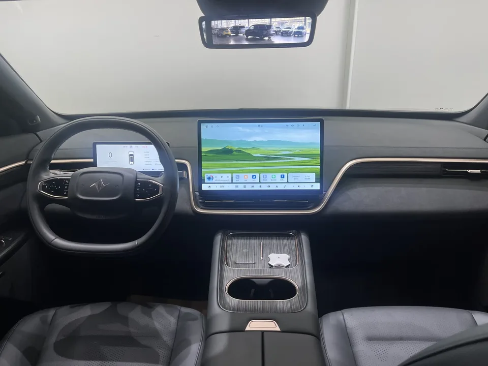 Dongfeng Yipai 008 210Max Extended Range 6-seater 2024 — миниатюра 5