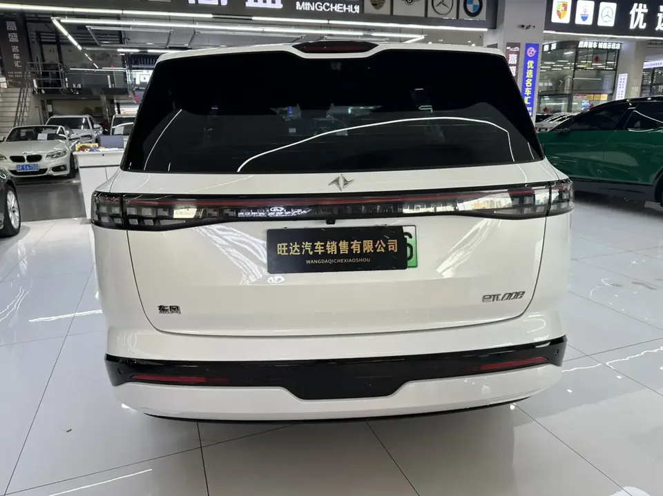 Dongfeng Yipai 008 210Ultra Ruyi Edition 5 Seaters 2025 — миниатюра 2