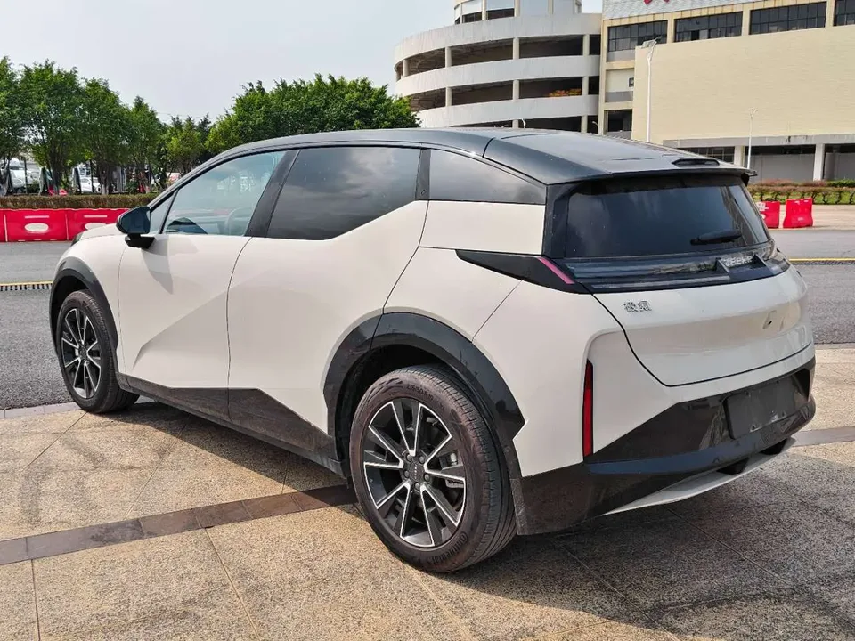 Zeekr X ZEEKR X 2025 four-seat rear-wheel drive cube version 2024 — миниатюра 4