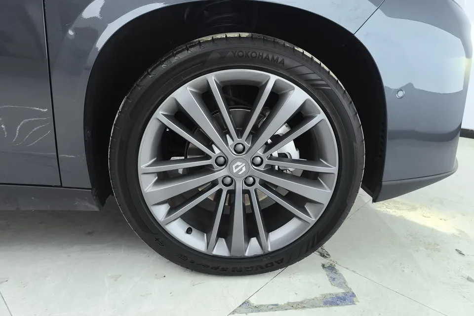 Leapmotor C16 pure electric version 520 premium version 2025 — миниатюра 2