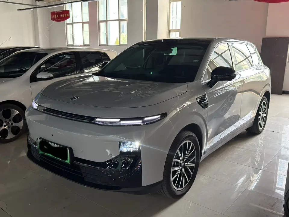 Leapmotor B10 2025