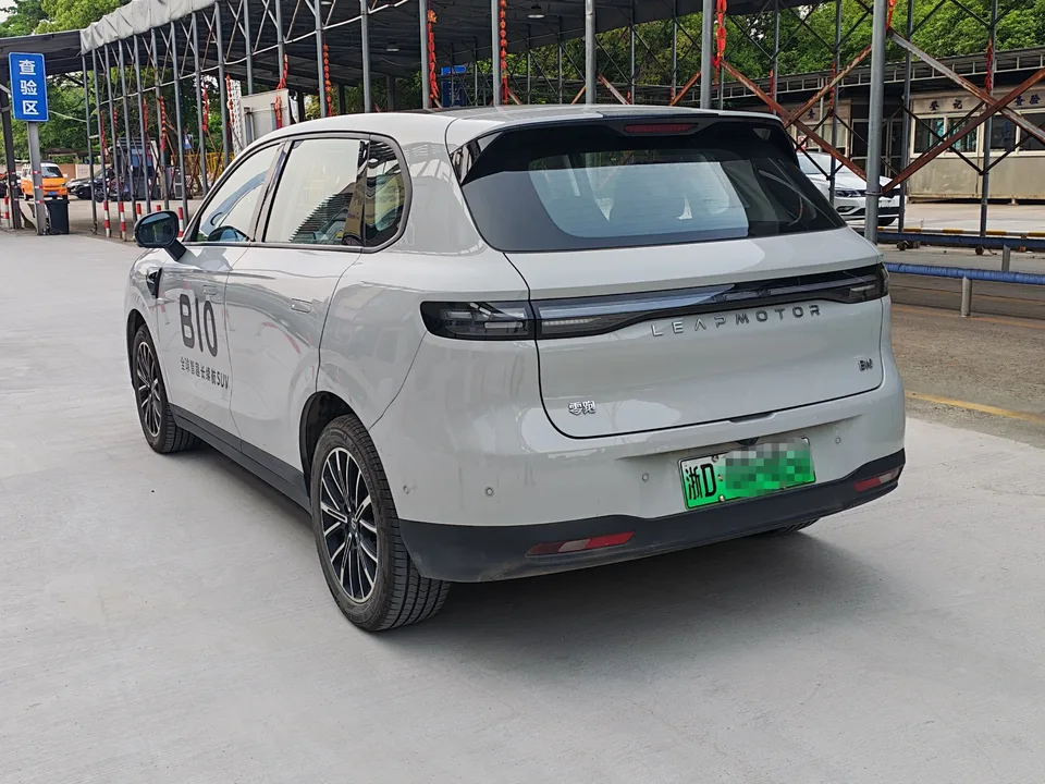 Leapmotor B10 510 Comfort Edition 2025 — миниатюра 4