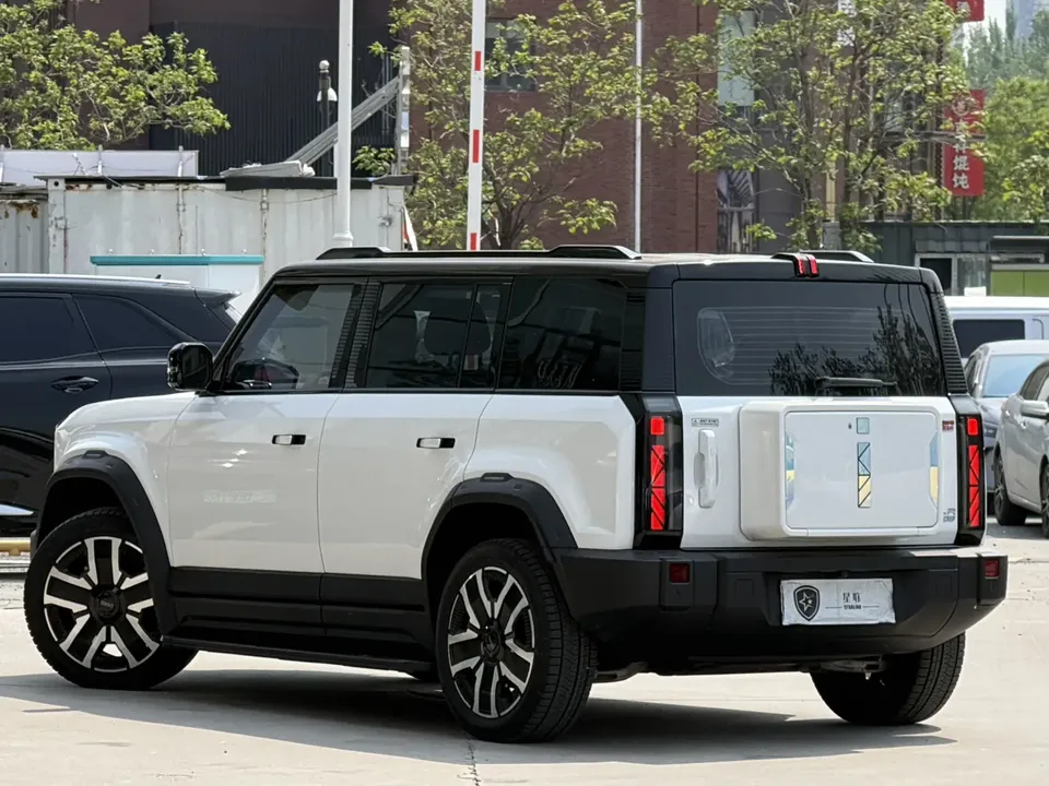 iCAR 03 four-wheel drive long-range version 2024 — миниатюра 2
