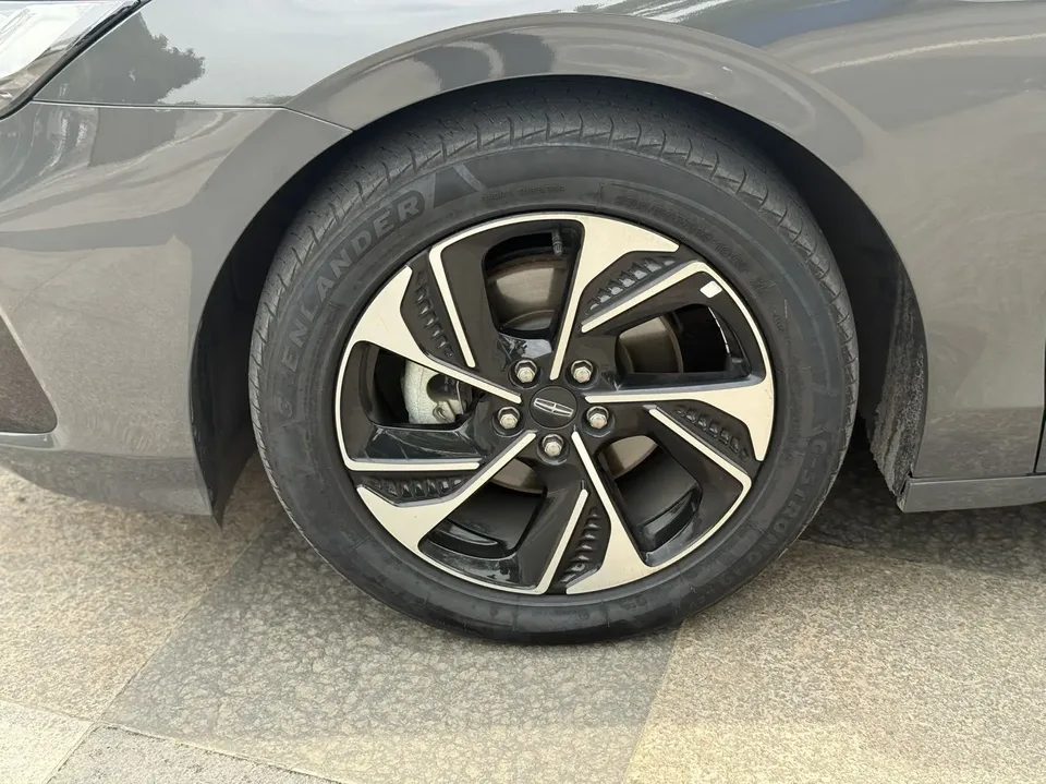 Lincoln Z i Cool Premium Edition 2023 — миниатюра 3