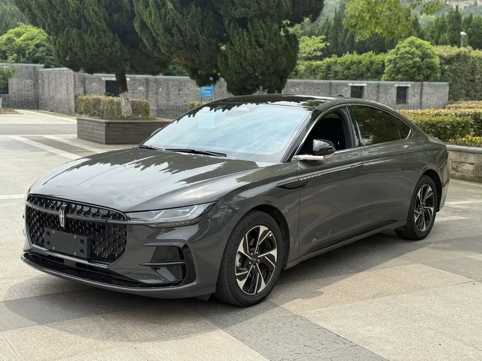Lincoln Z 2023