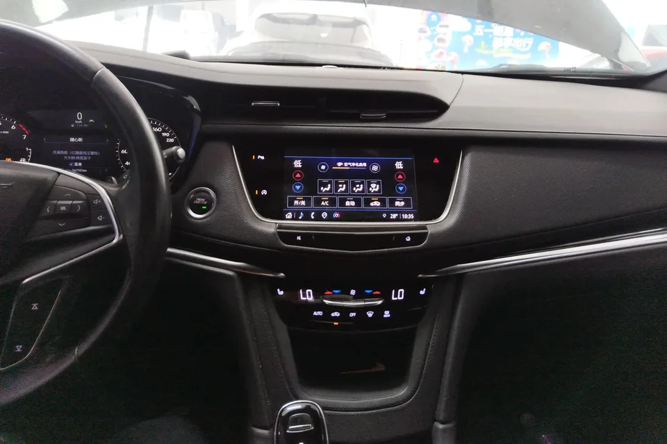 Cadillac XT5 XT5 2022 Cadillac XT5 2022 2.0T two-wheel drive luxury model 2022 — thumbnail 3