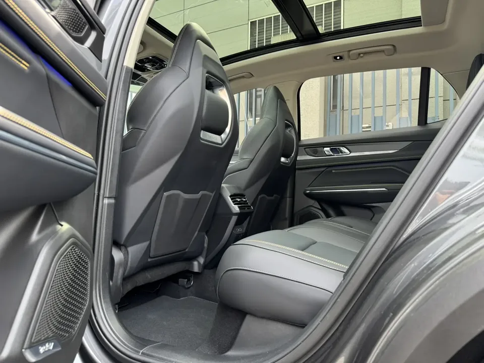 Lynk & Co 01 Lynk & Co 01 2023 2.0TD 2WD Pro 2024 — миниатюра 3