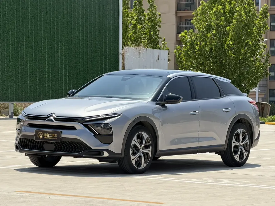 Citroen Versailles C5 X 2022