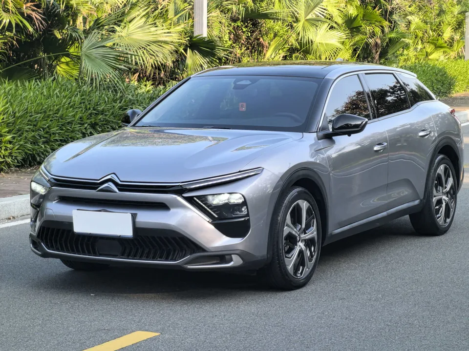 Citroen Versailles C5 X 2023