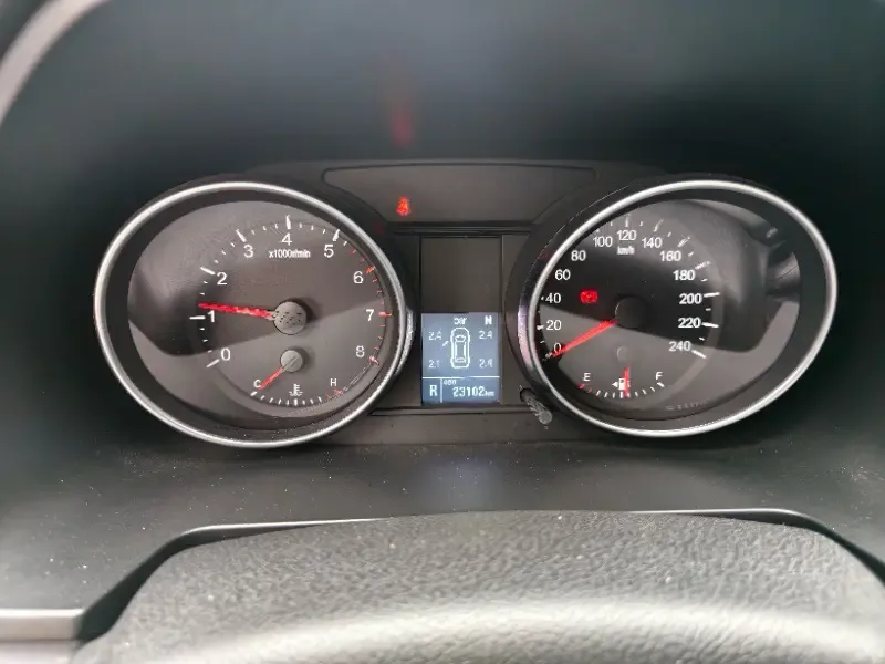 Haval M6 PLUS 1.5T DCT Luxury Smart Connected Edition 2022 — миниатюра 4