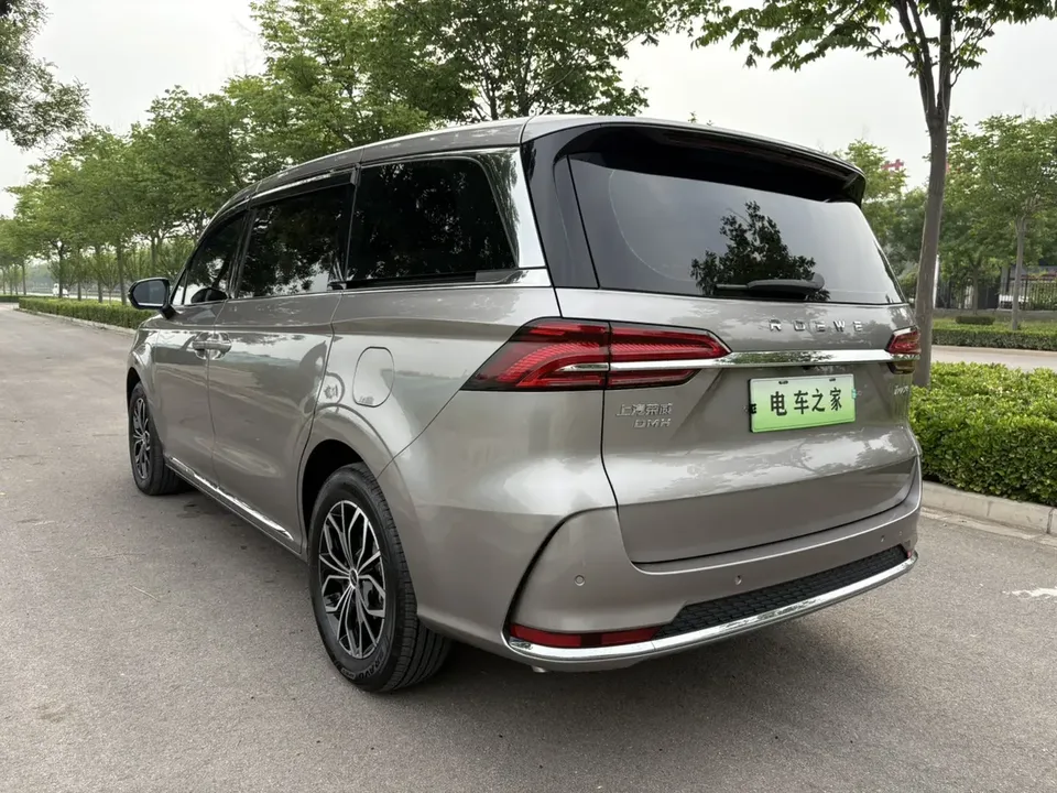 Roewe iMAX8 DMH 1.5T Land Rover Premium Edition 2025 — миниатюра 5