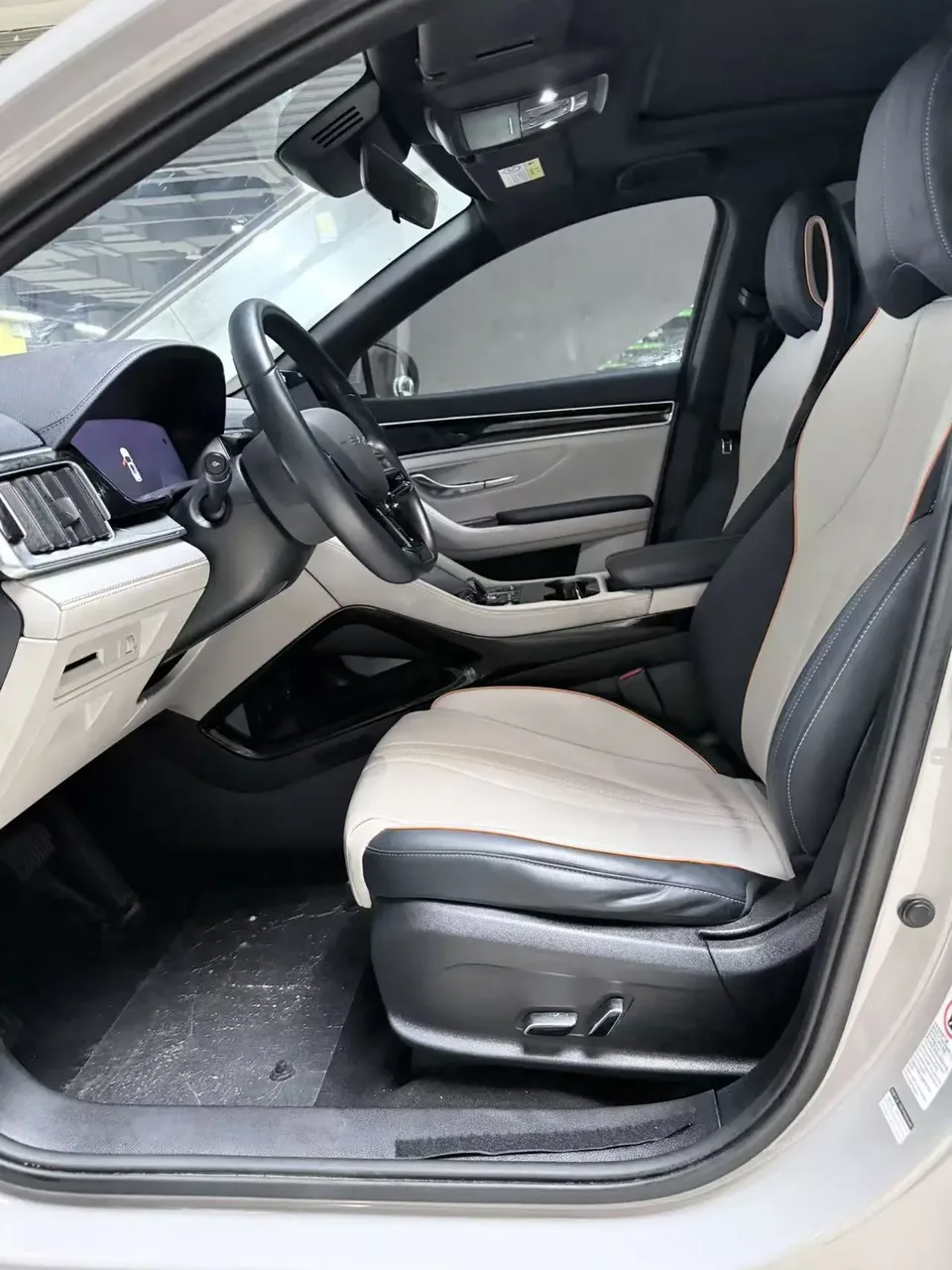BYD Song PLUS EV Champion Edition 520KM Luxury Model 2024 — миниатюра 5
